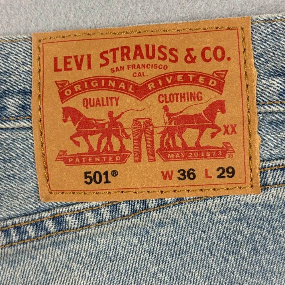 Levi's 501 Jeans Men's 36x29 Light Wash Button Fly Straight Leg